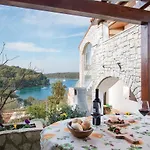 Gostinjska kuća La Casa Ingrid - Couple's Paradise 3*