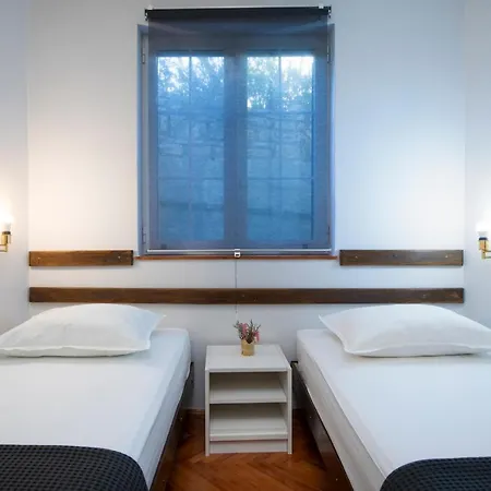 Guest house La Casa Ingrid - Couple's Paradise Banjole