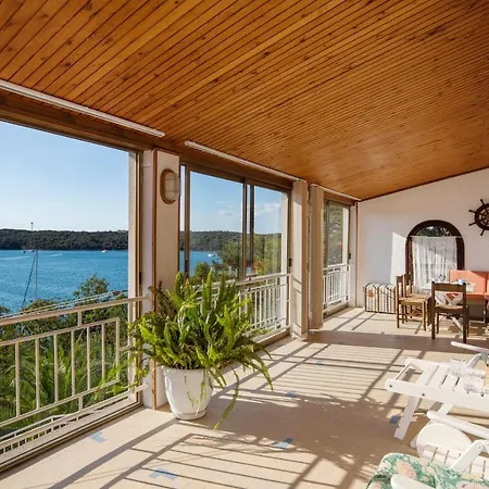 La Casa Ingrid - Couple's Paradise Banjole