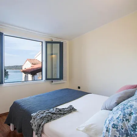 La Casa Ingrid - Couple's Paradise Banjole